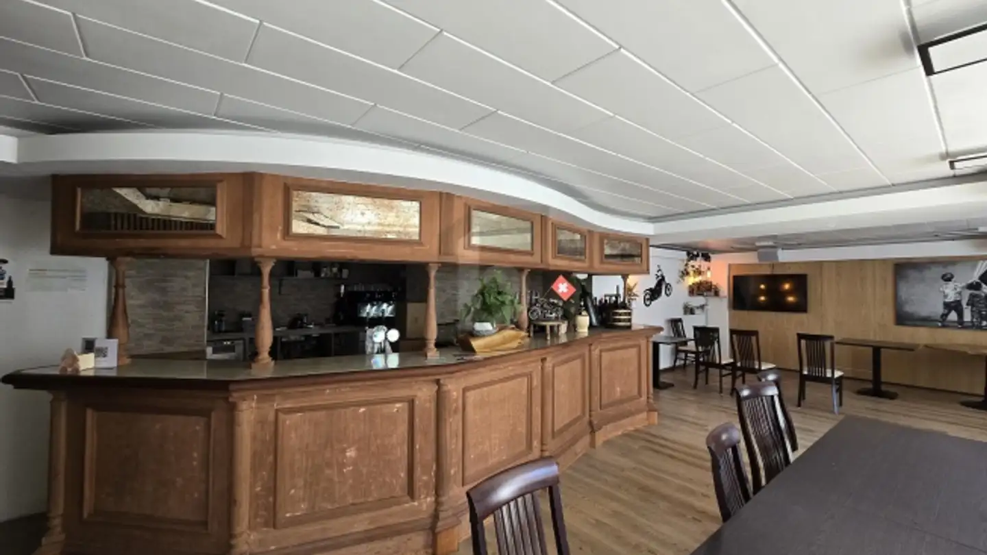 Mixed-use building for rent - 1618 Châtel-St-Denis