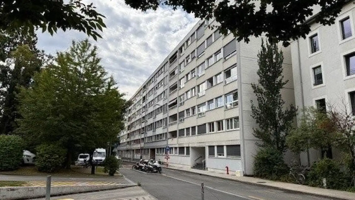 Outdoor parking space for rent - 1203 Genève