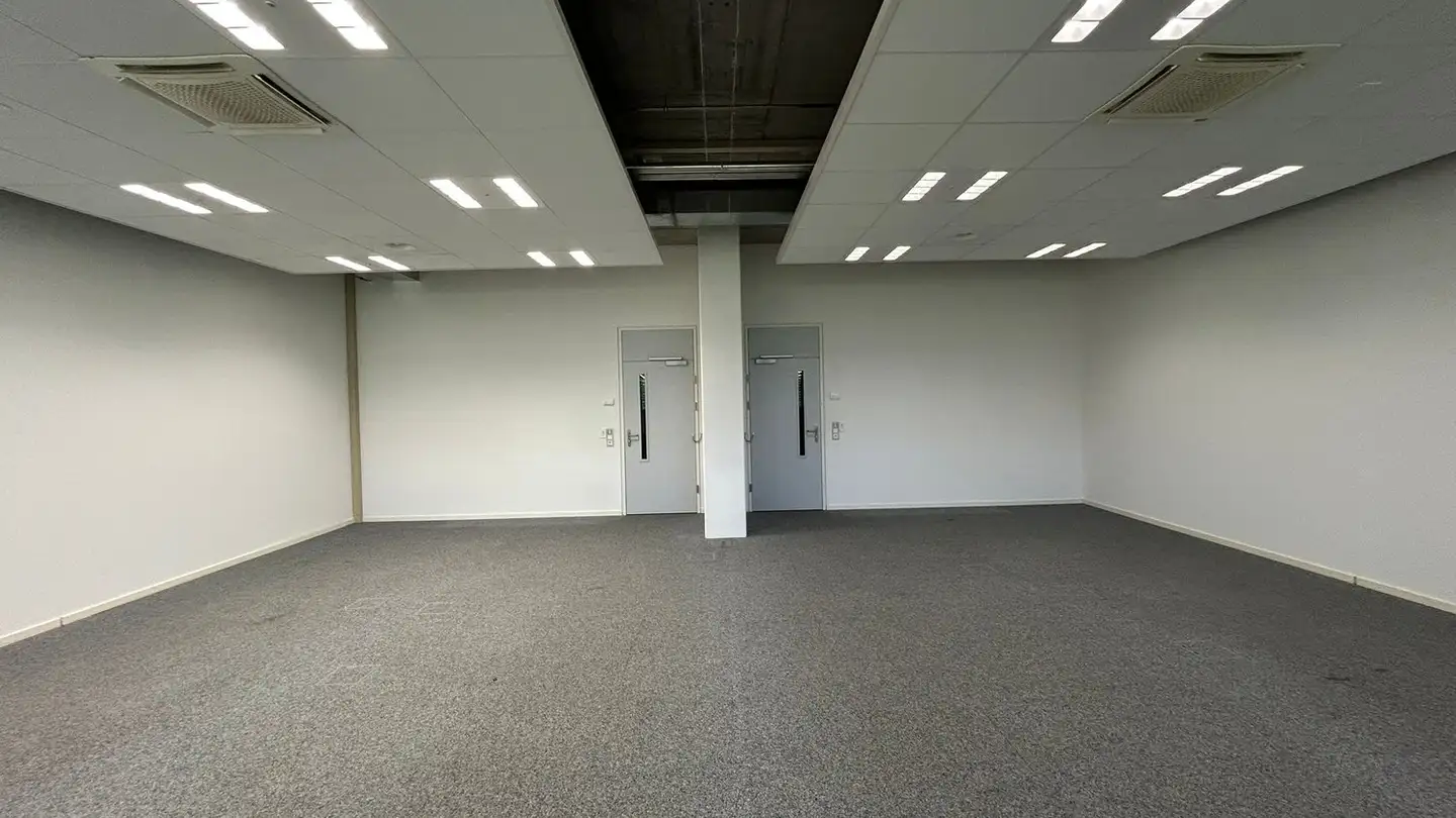 Commercial à louer - Duggingerstrasse 23, 4153 Reinach BL - Photo 3