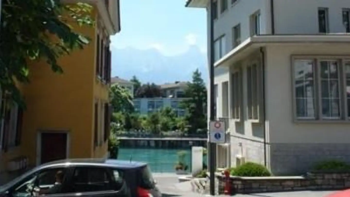 Place de parking souterraine à louer - Hofstettenstrasse 1b, 3600 Thun - Photo 3