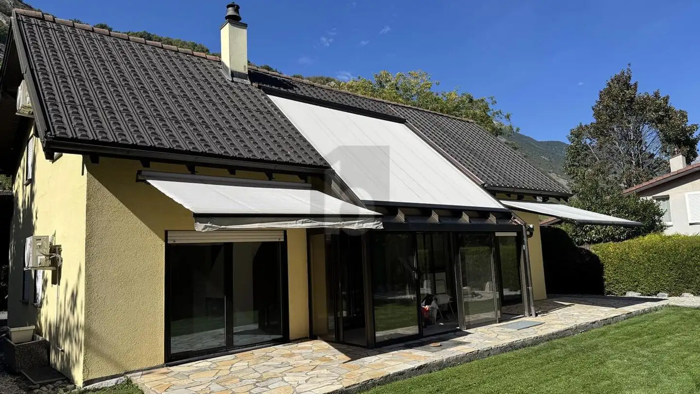 Villa for sale - 1957 Ardon