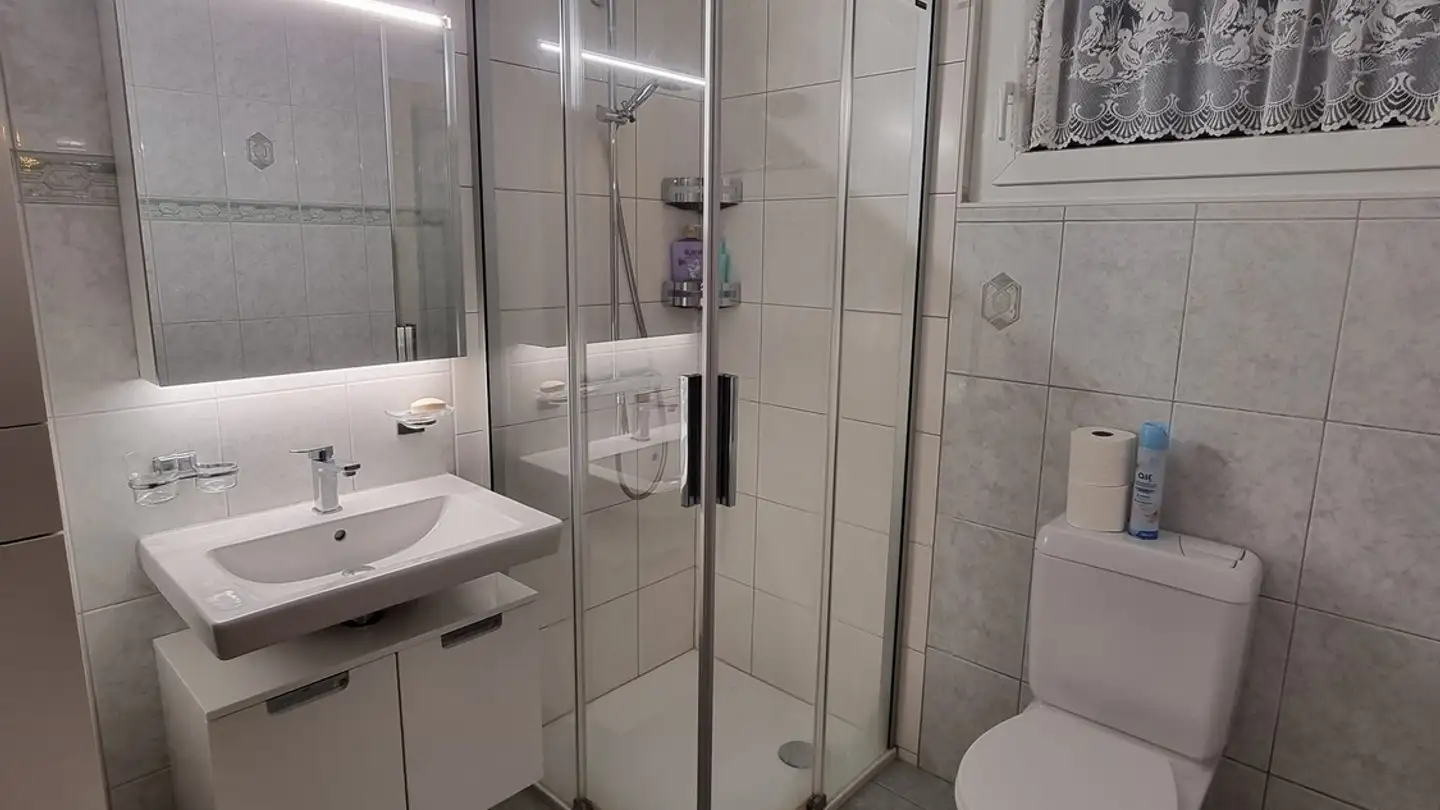 Single room for rent - Rundeyaweg 17, 3942 Raron - Photo 3