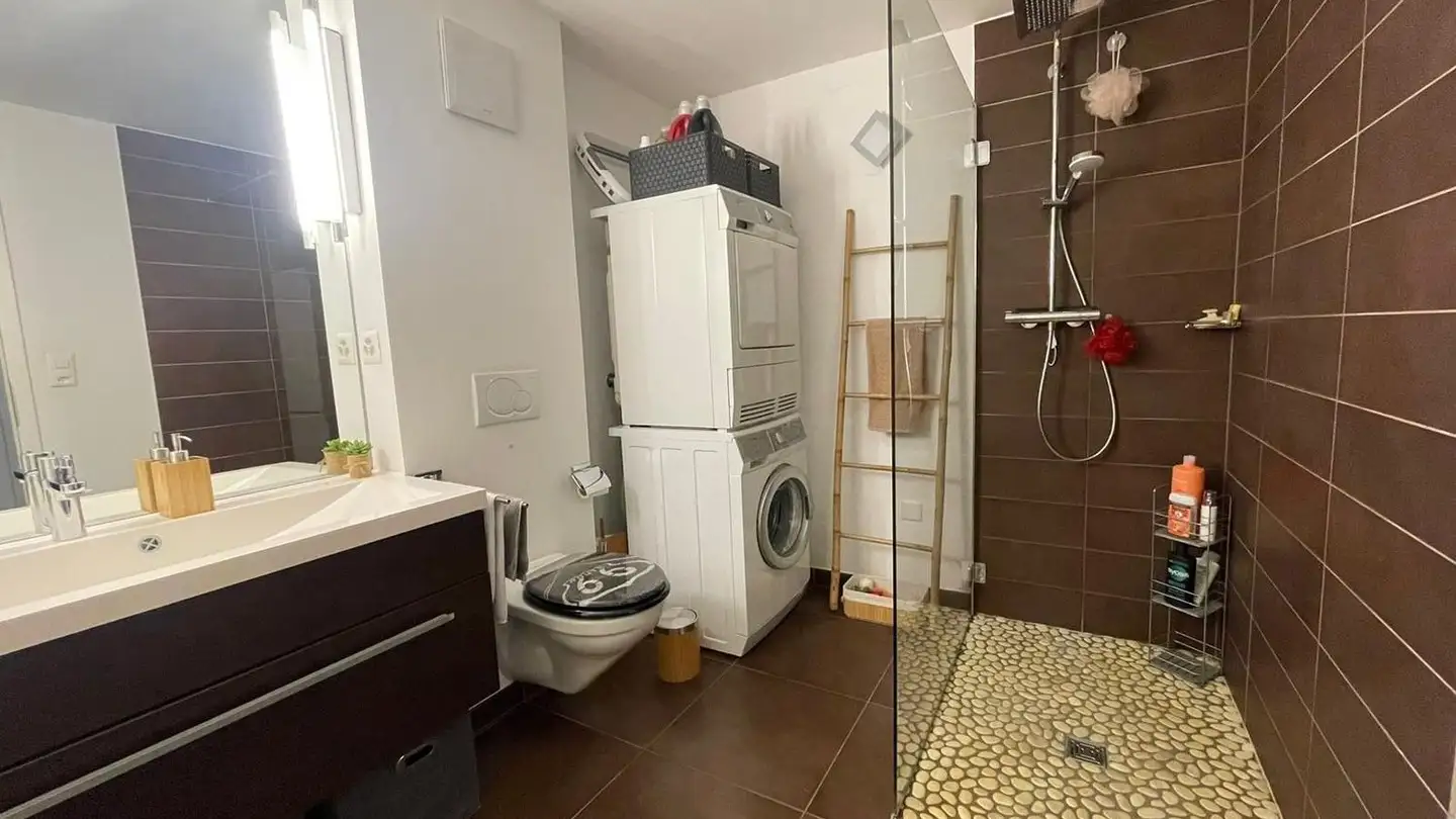 Appartamento in affitto - Rue De La Toule 12, 1907 Saxon - Photo 4