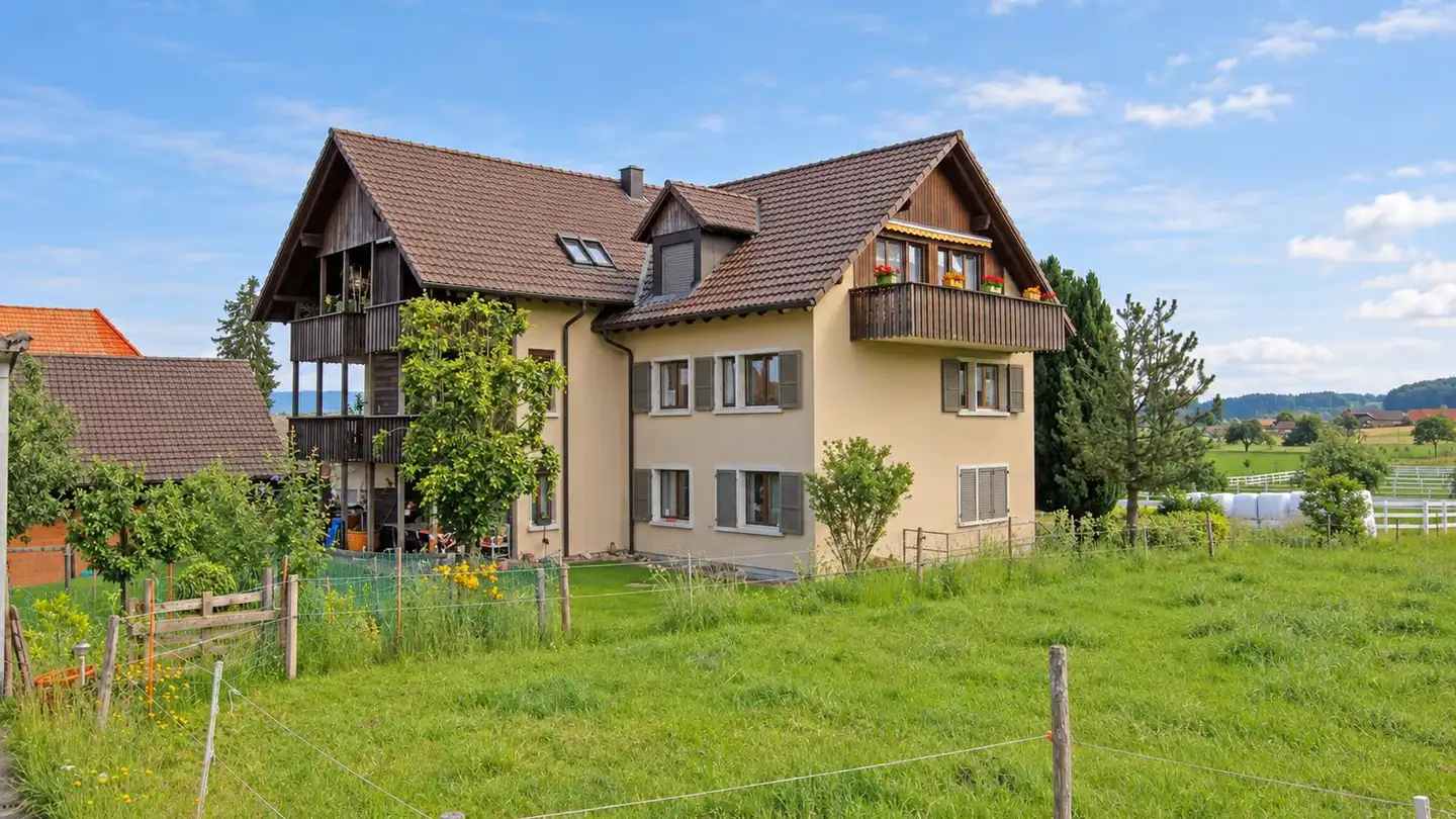 Dachgeschosswohnung mieten - Huebstrasse 6, 3423 Ersigen