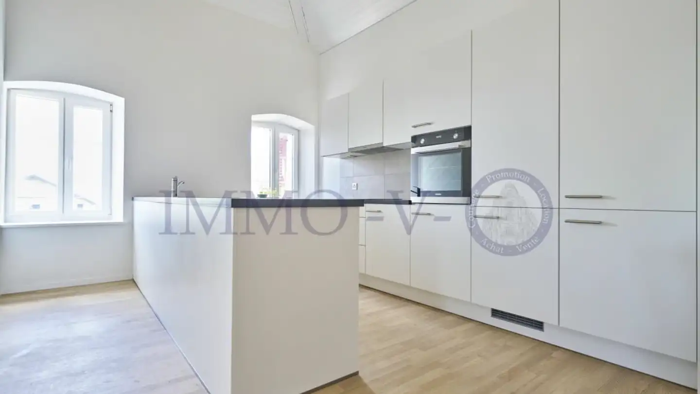 Penthouse for rent - 1166 Perroy - Photo 3