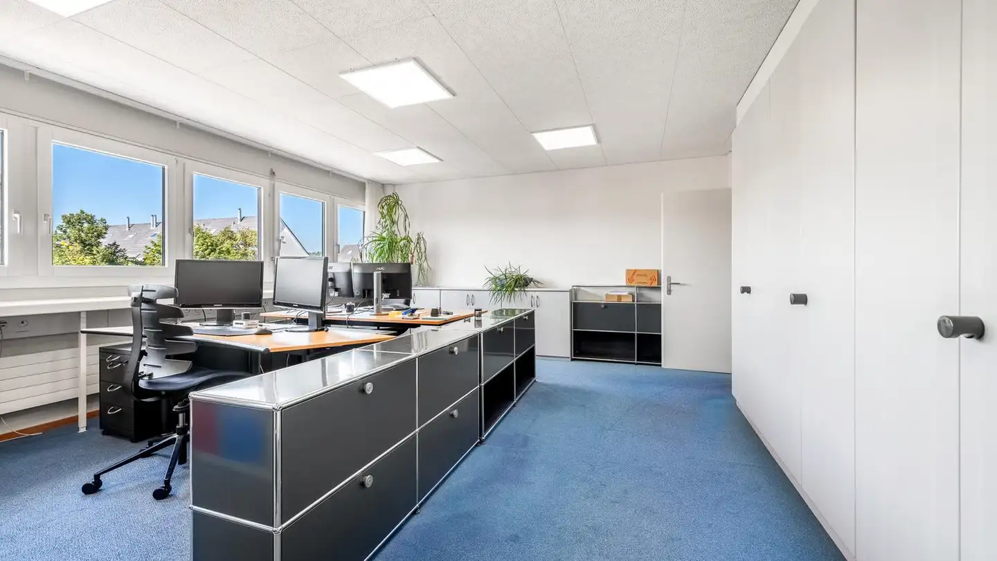 Bureau à louer - Mandachstrasse 52, 8155 Niederhasli - Photo 2