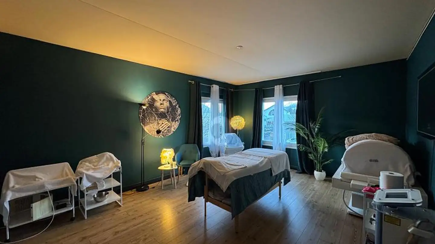 Office space for rent - 1880 Bex - Photo 4