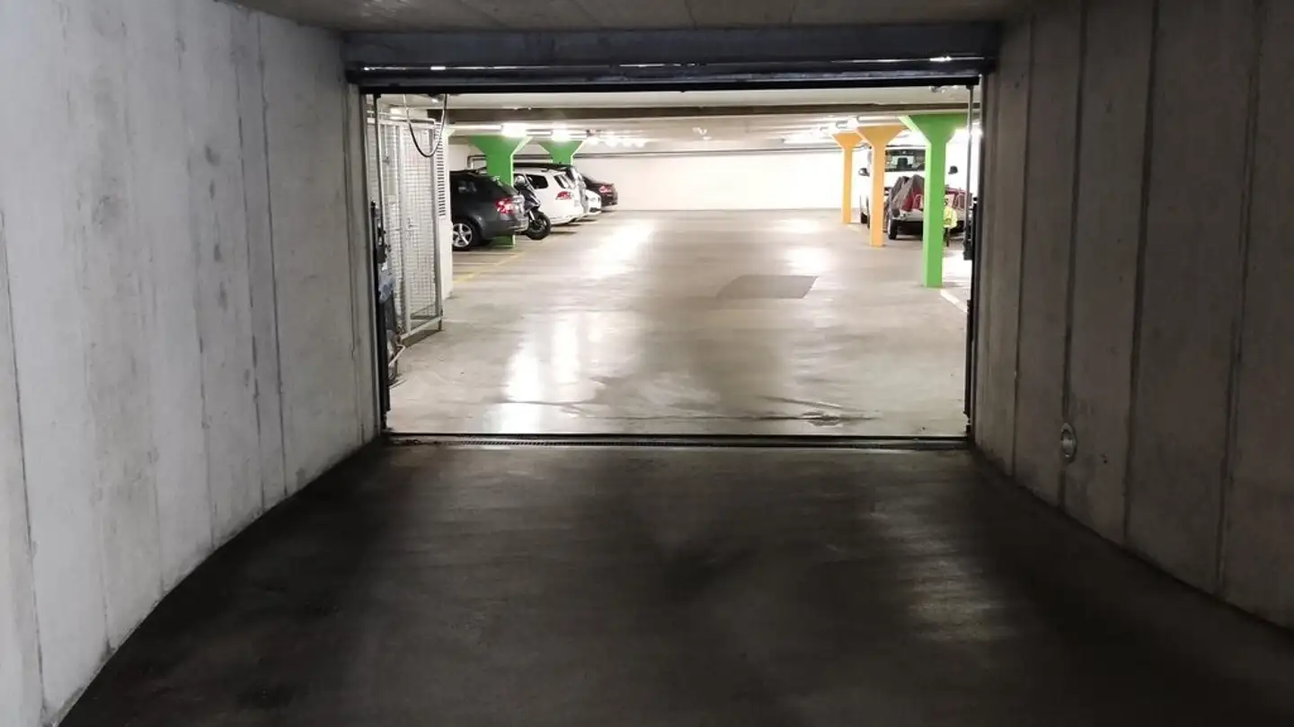 Underground parking space for rent - Hohfurenstrasse, 8610 Uster - Photo 4