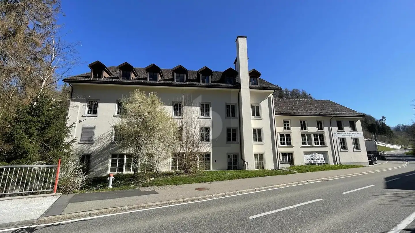 Immeuble mixte à vendre - 8635 Dürnten