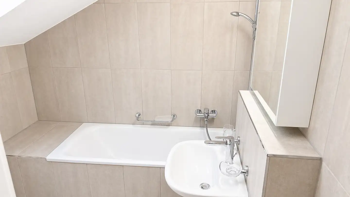 Dachgeschosswohnung mieten - Sagmattstrasse 18, 4710 Balsthal - Foto 2