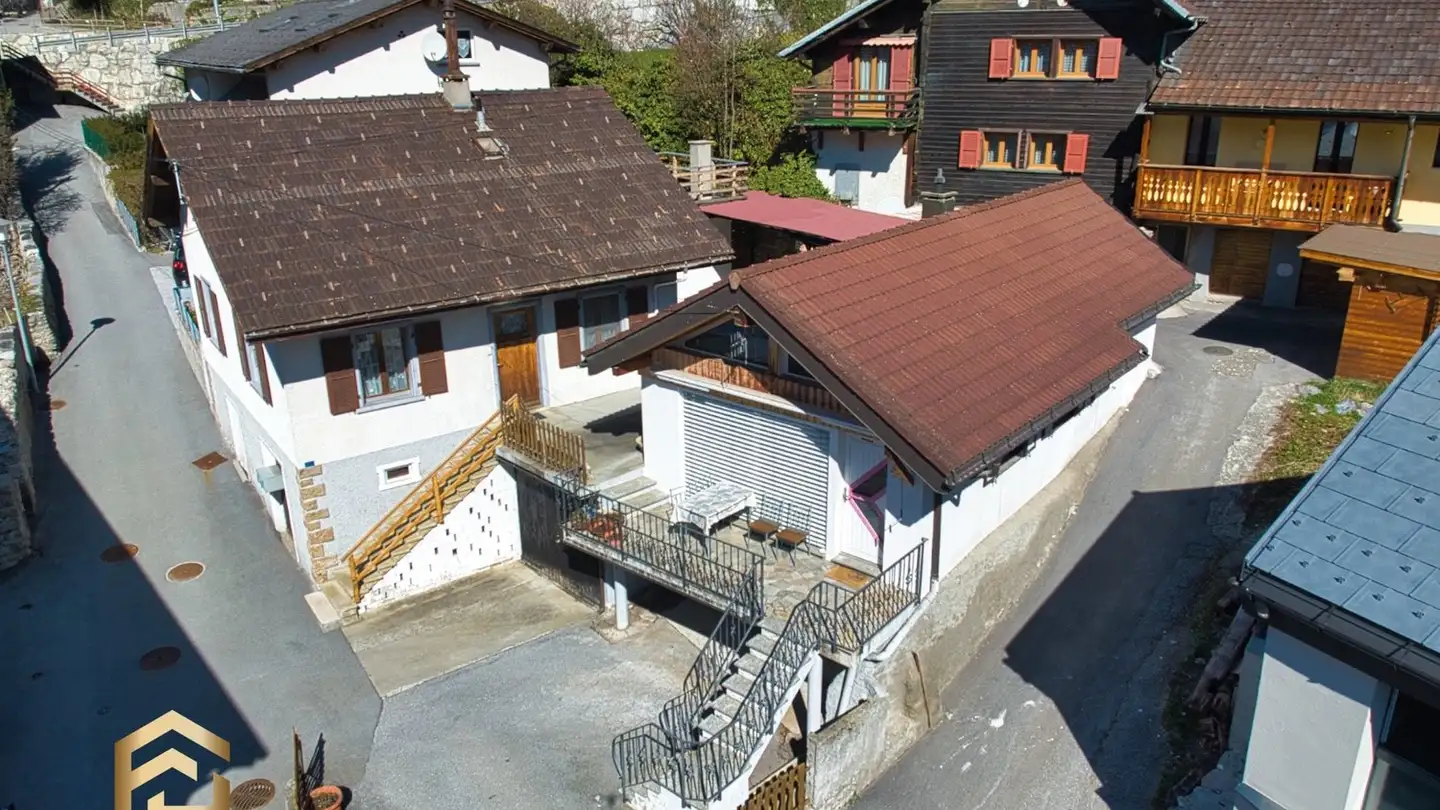 Single house for sale - 3953 Leuk Stadt