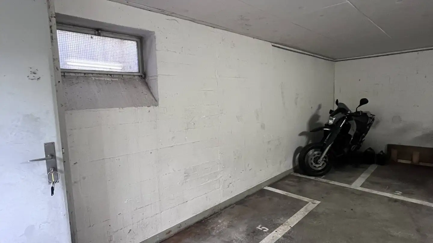 Parcheggio esterno in affitto - Köschenrütistrasse 69, 8052 Zürich