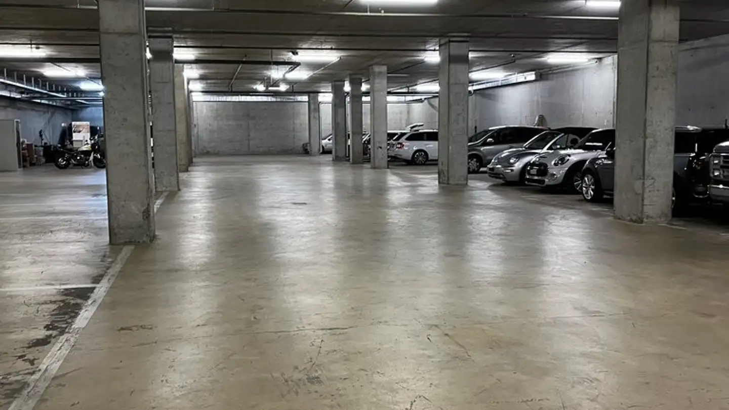 Outdoor parking space for rent - Bernstrasse 41, 3421 Lyssach - Photo 2