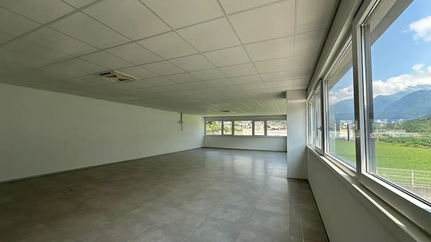 Commerciale in affitto - 6533 Lumino - Photo 2