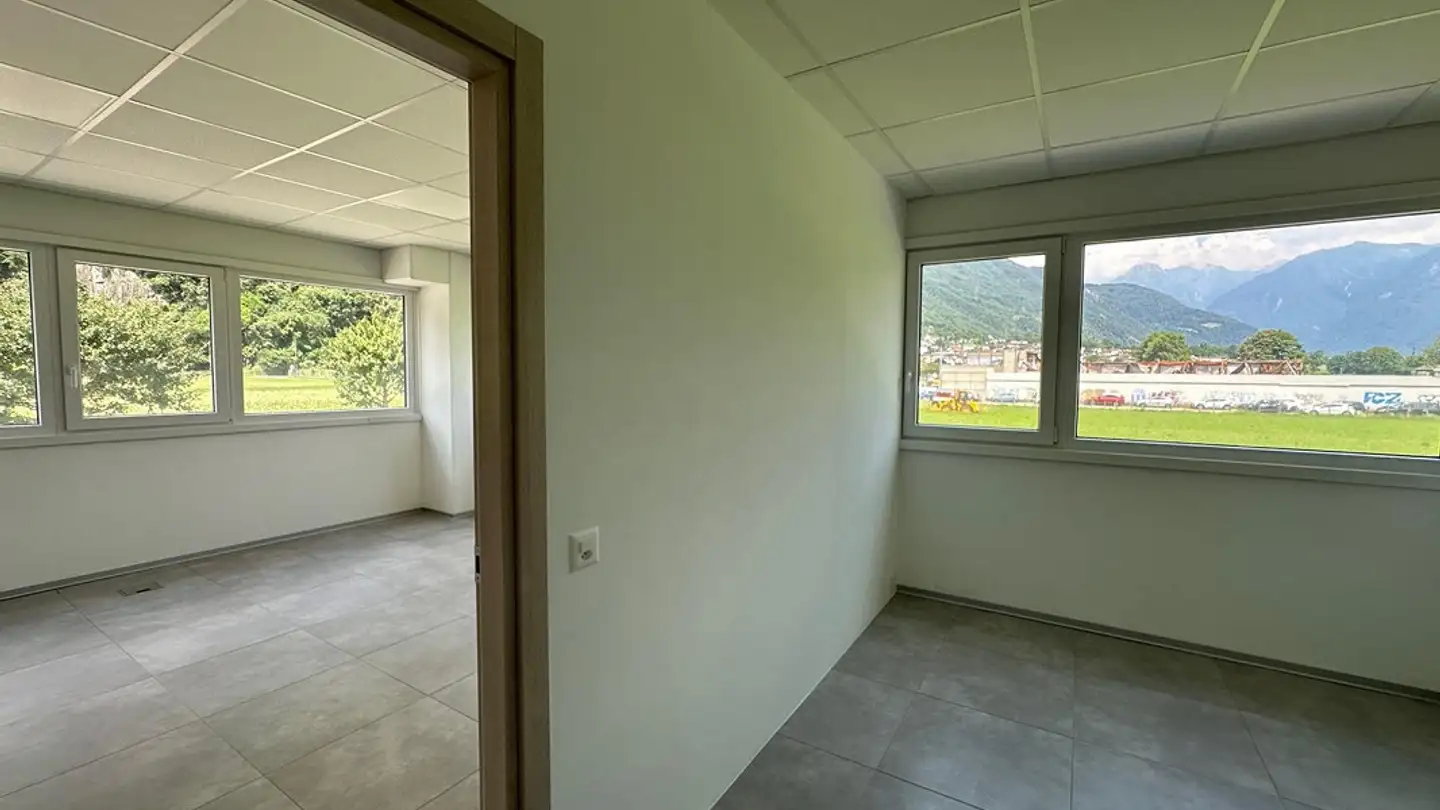 Commerciale in affitto - 6533 Lumino - Photo 3