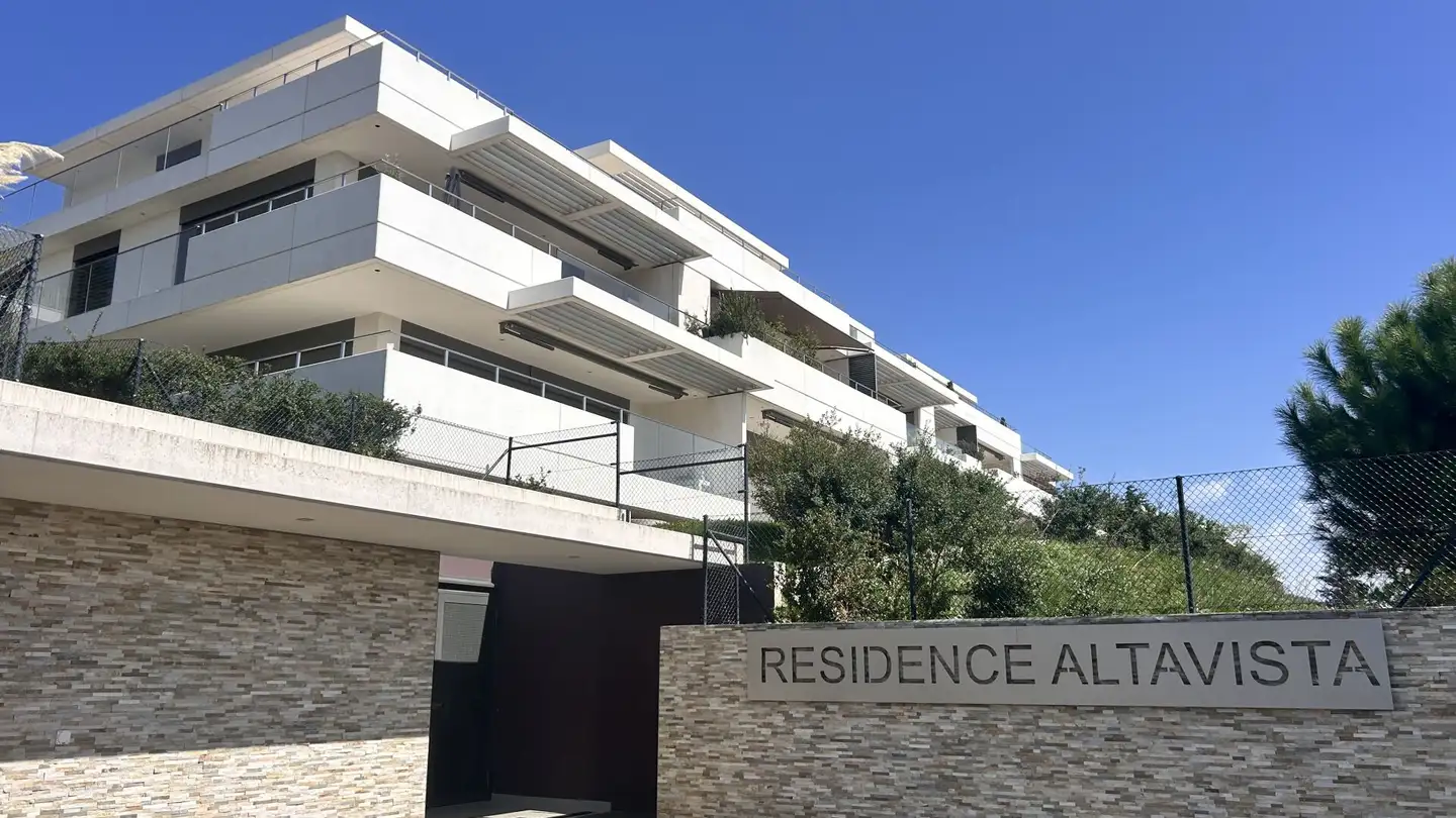 Stepped apartment for rent - Route De Belmont, 1093 La Conversion