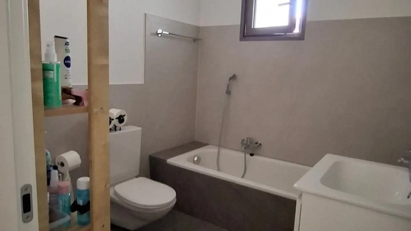 Appartement à louer - A Torascia 71, 6702 Claro - Photo 4