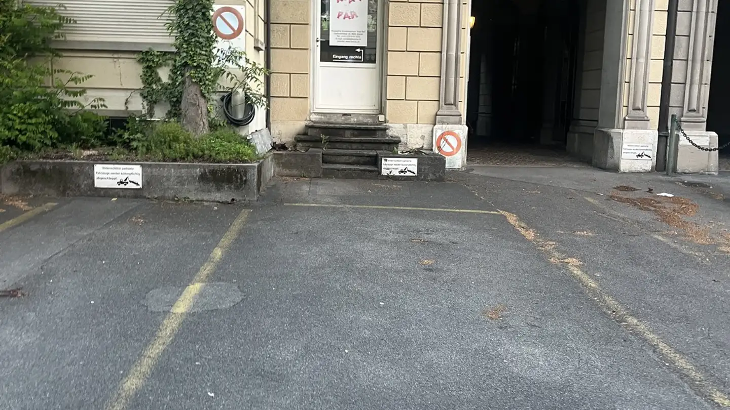 Parkplatz im Freien mieten - 8002 Zürich