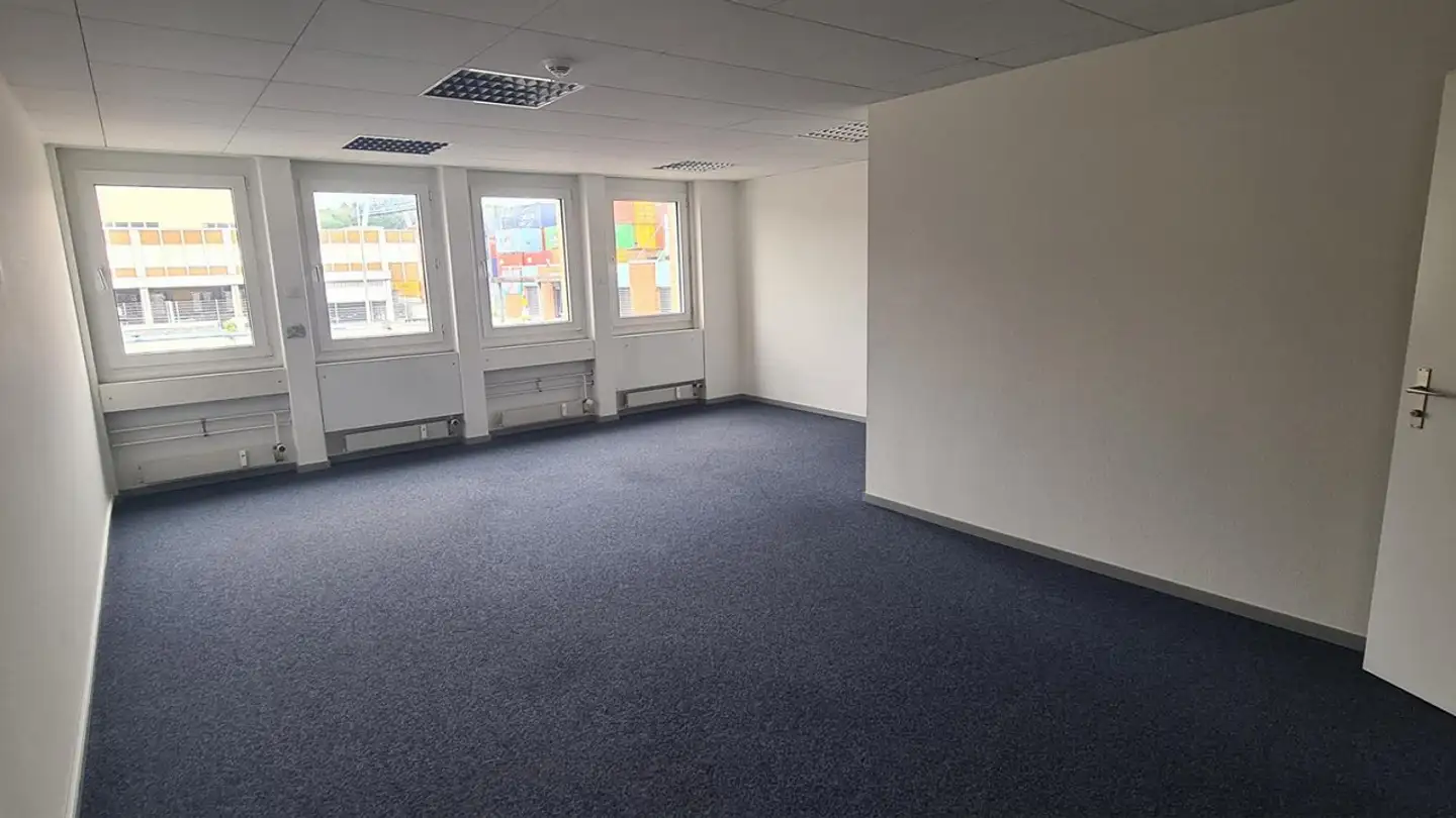 Commerciale in affitto - Schneckelerstrasse 9, 4414 Füllinsdorf - Photo 2