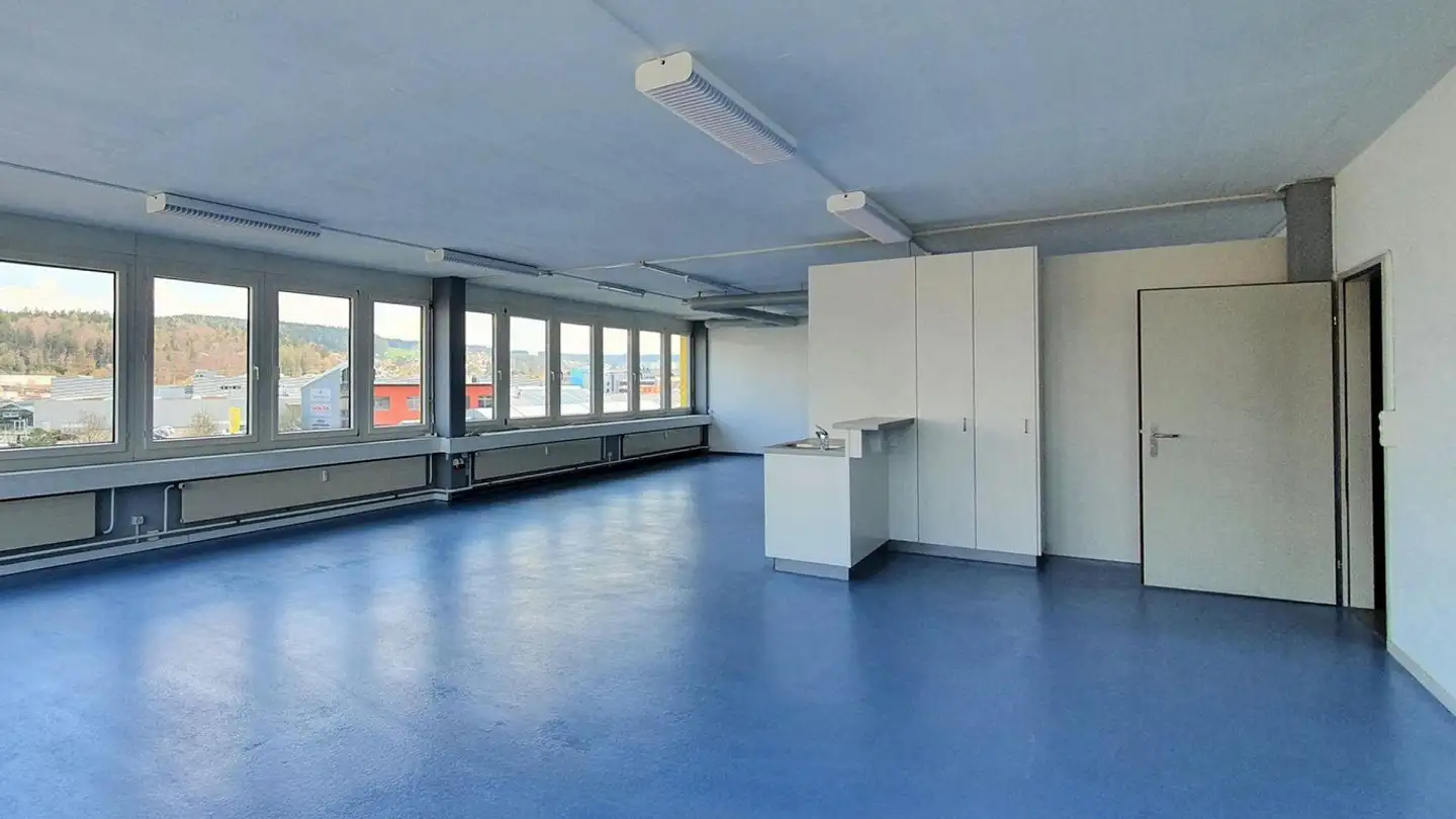 Commercial for rent - Industriestrasse 26, 8404 Winterthur