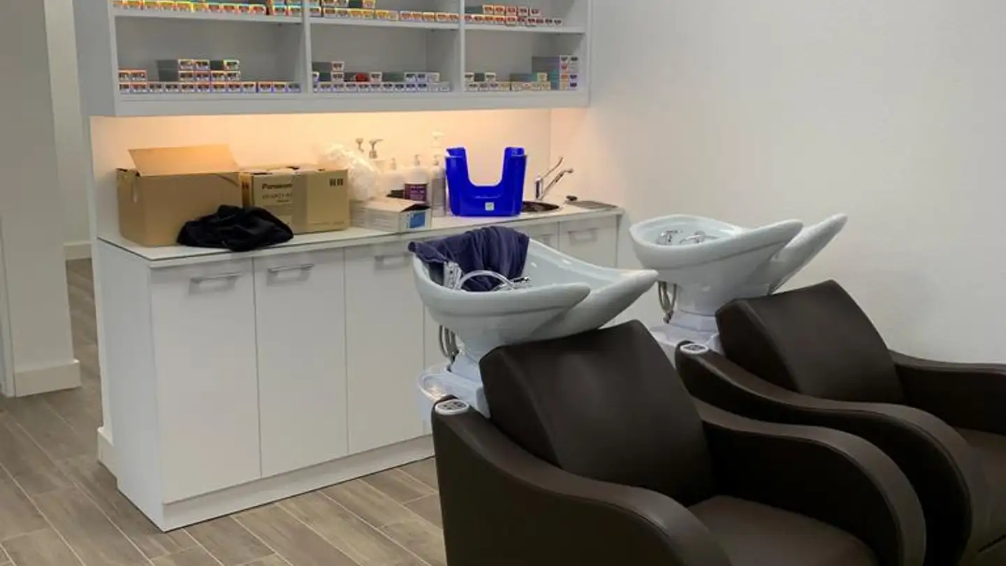 Commerciale in affitto - Oberwilerstrasse 2, 4106 Therwil - Photo 2