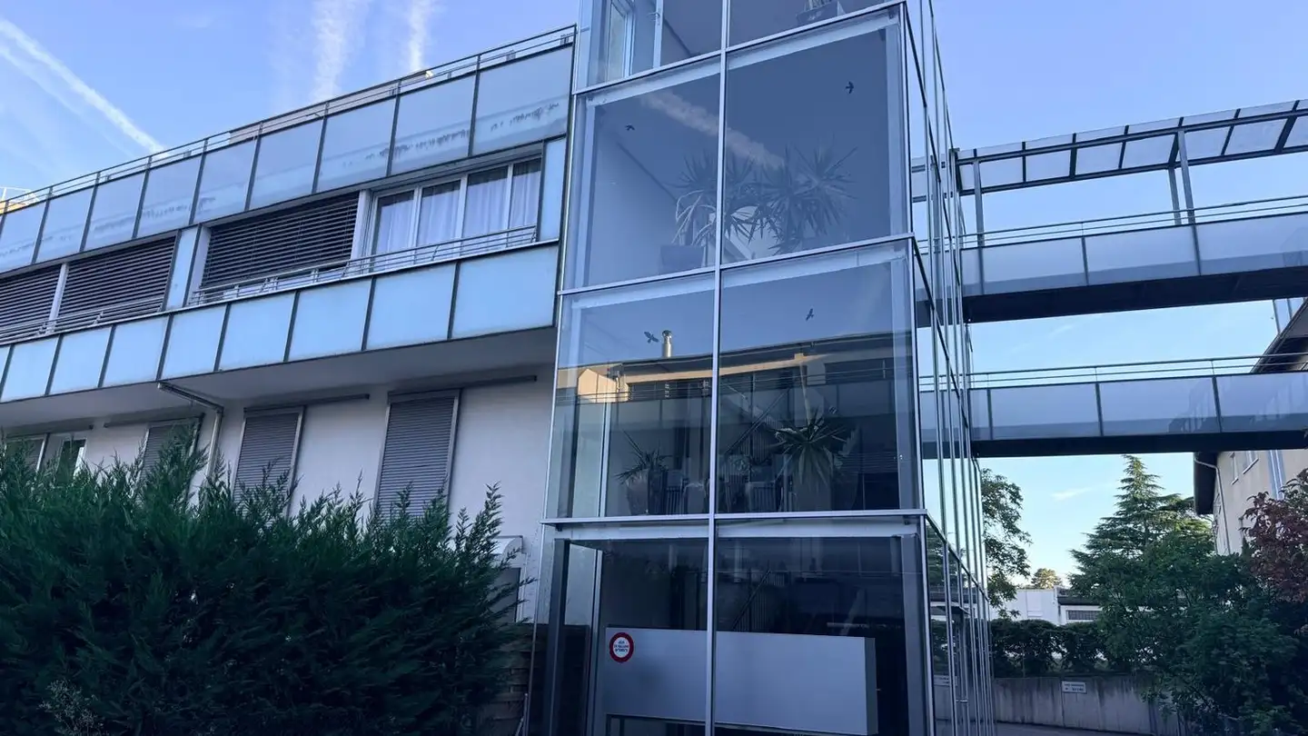Parcheggio coperto in affitto - Avenue Marc- Peter 4, 1290 Versoix