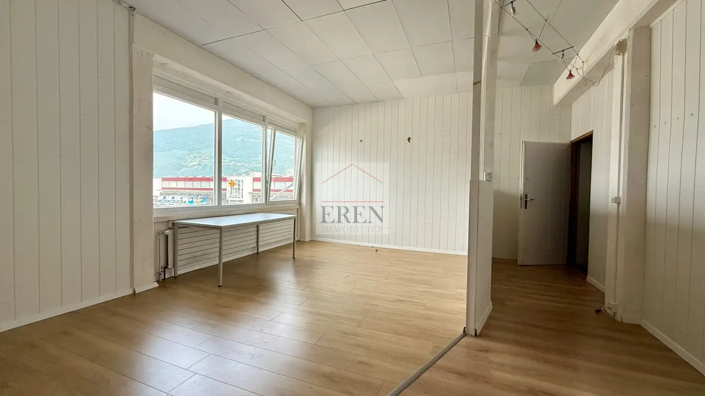 Commercial for rent - 1964 Conthey