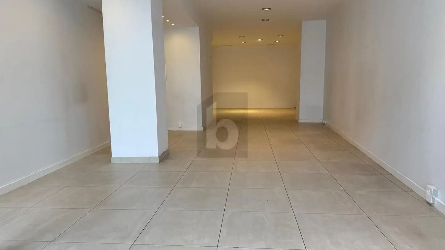 Office space for rent - 1820 Montreux - Photo 2