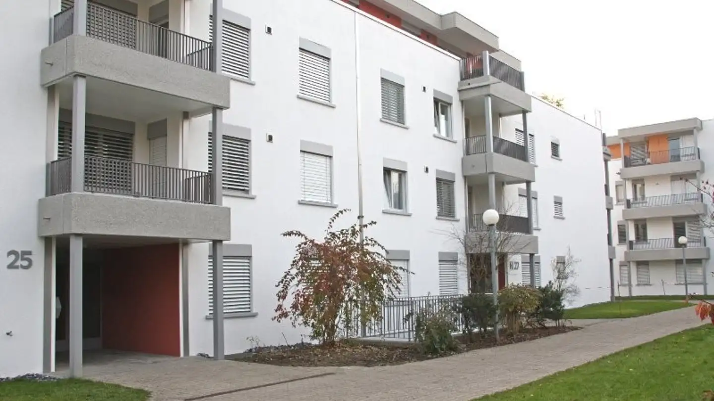 Single garage for rent - Helgenfeldweg 39, 5034 Suhr