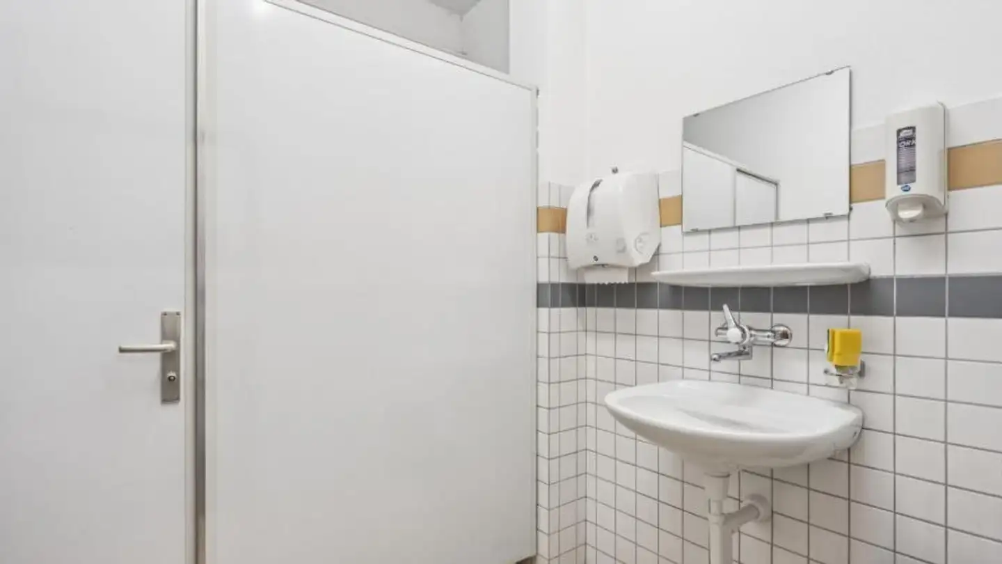 Commercial for rent - Eimattstrasse 25, 4436 Oberdorf BL - Photo 4