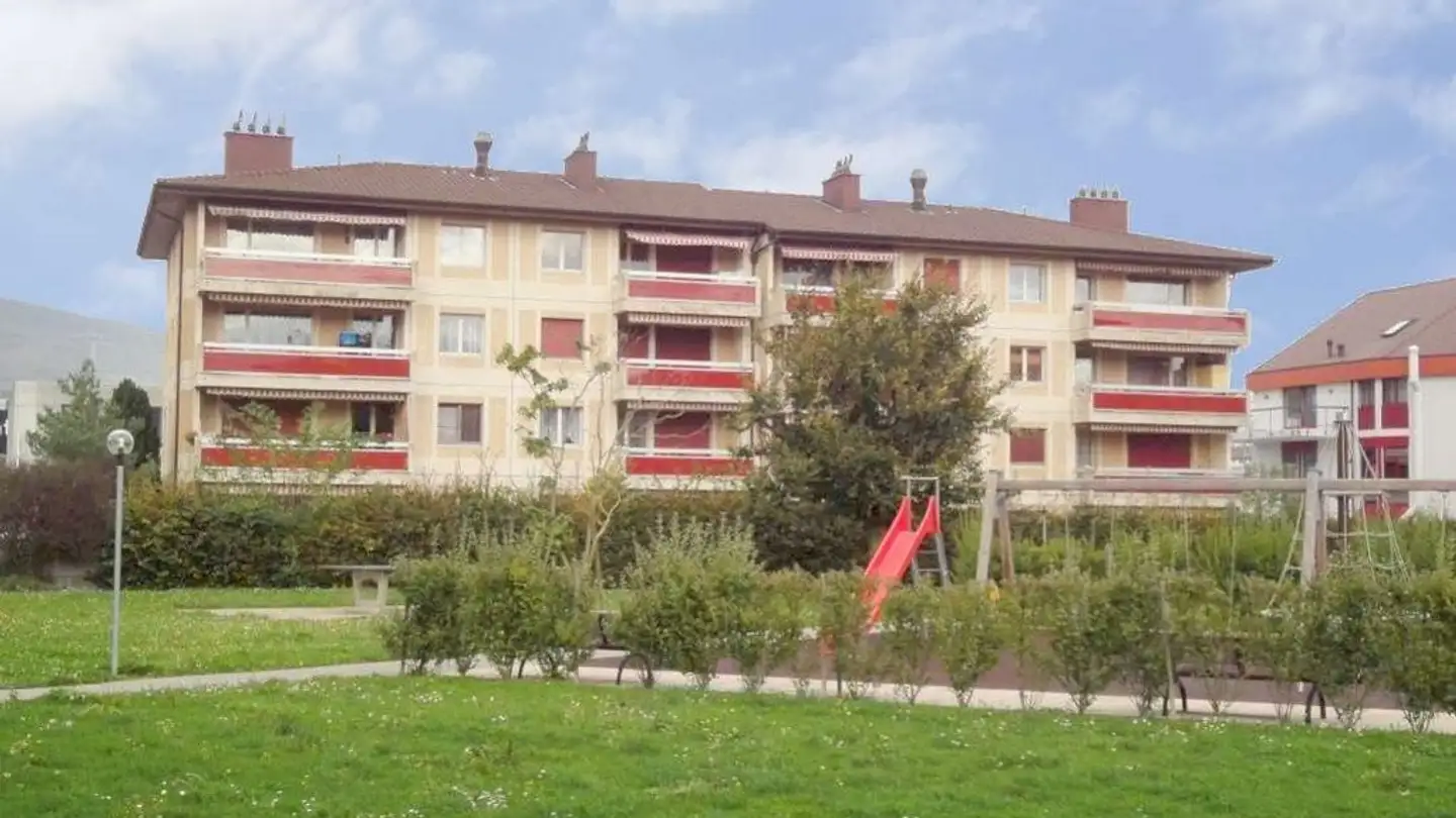 Single garage for rent - Rue De La Gare 16, 2074 Marin-Epagnier