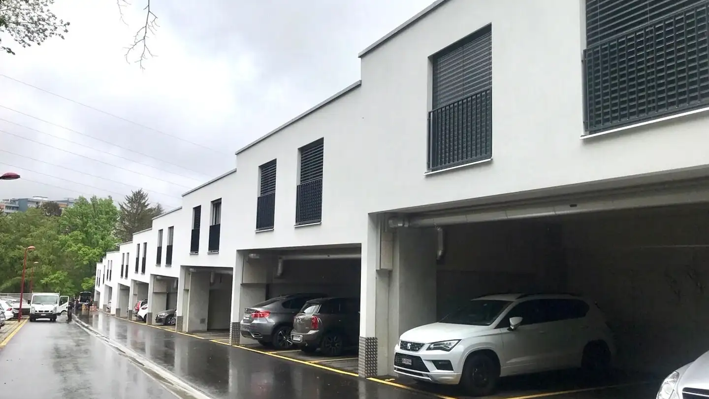 Single garage for rent - Route de la Clochatte 64, 1052 Le Mont-sur-Lausanne