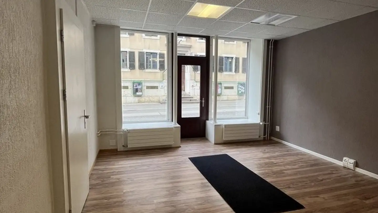 Commercial for rent - Rue Francillon 30, 2610 St-Imier