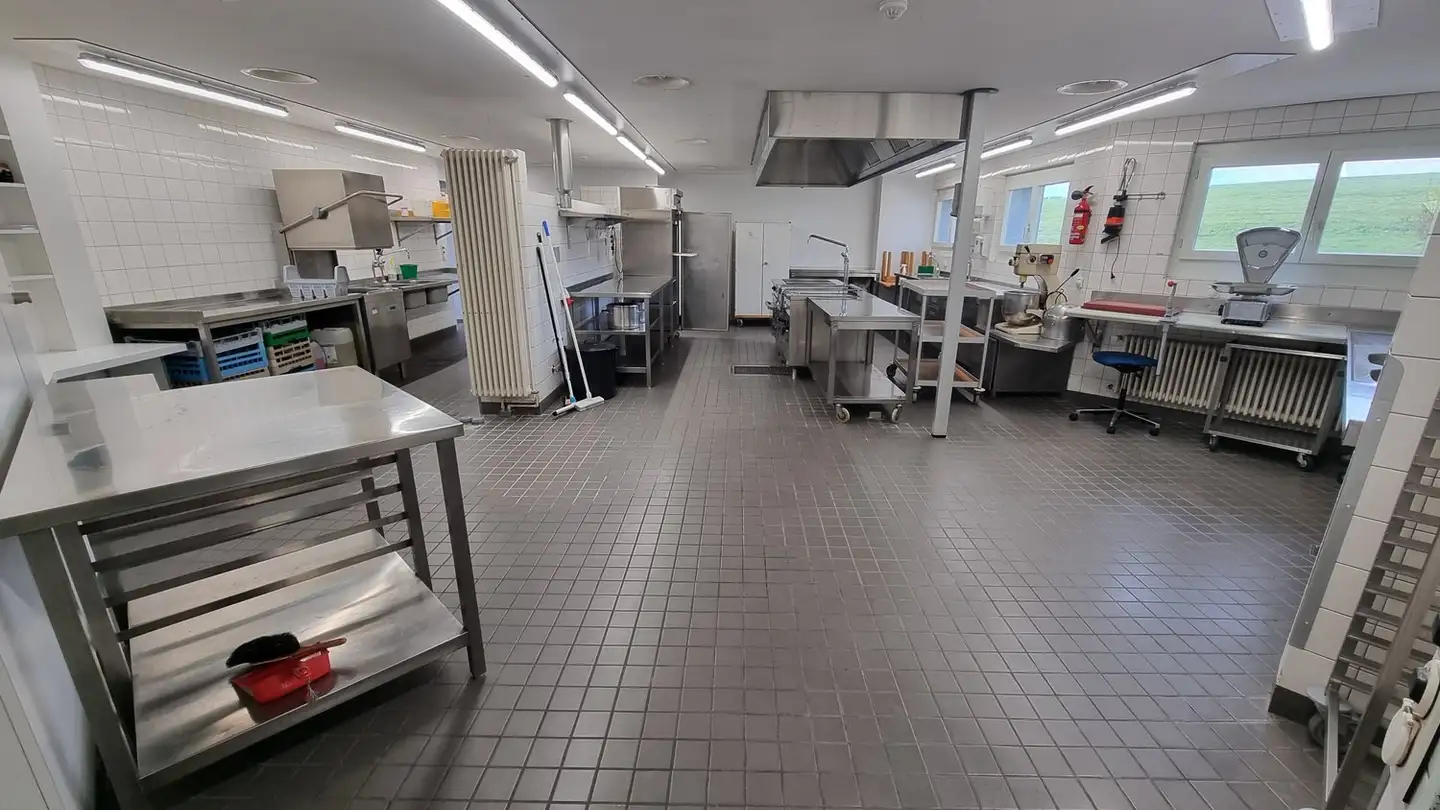 Commercial à louer - Beau-Site 9, 2732 Loveresse