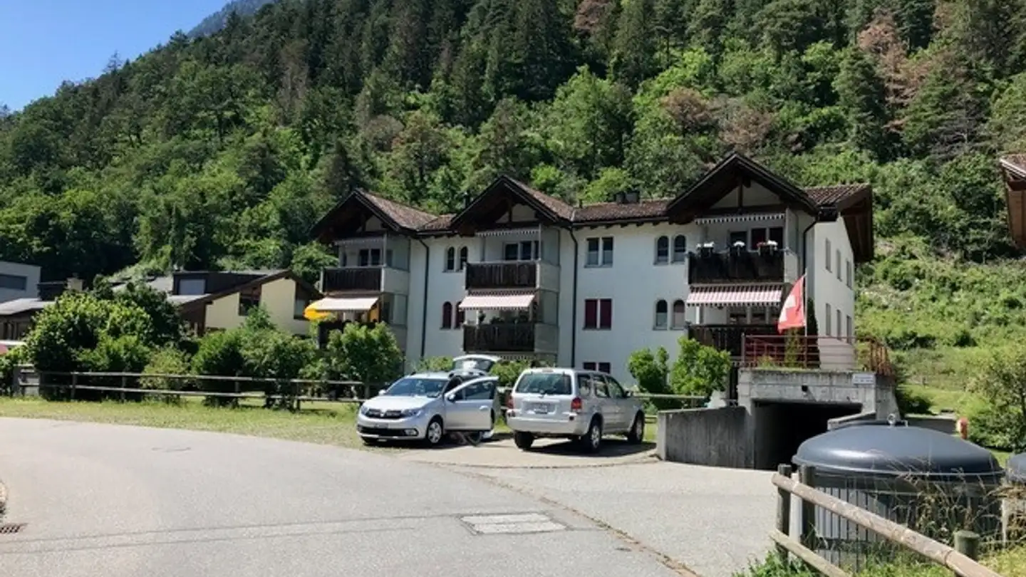 Outdoor parking space for rent - Wingertstrasse, 7012 Felsberg