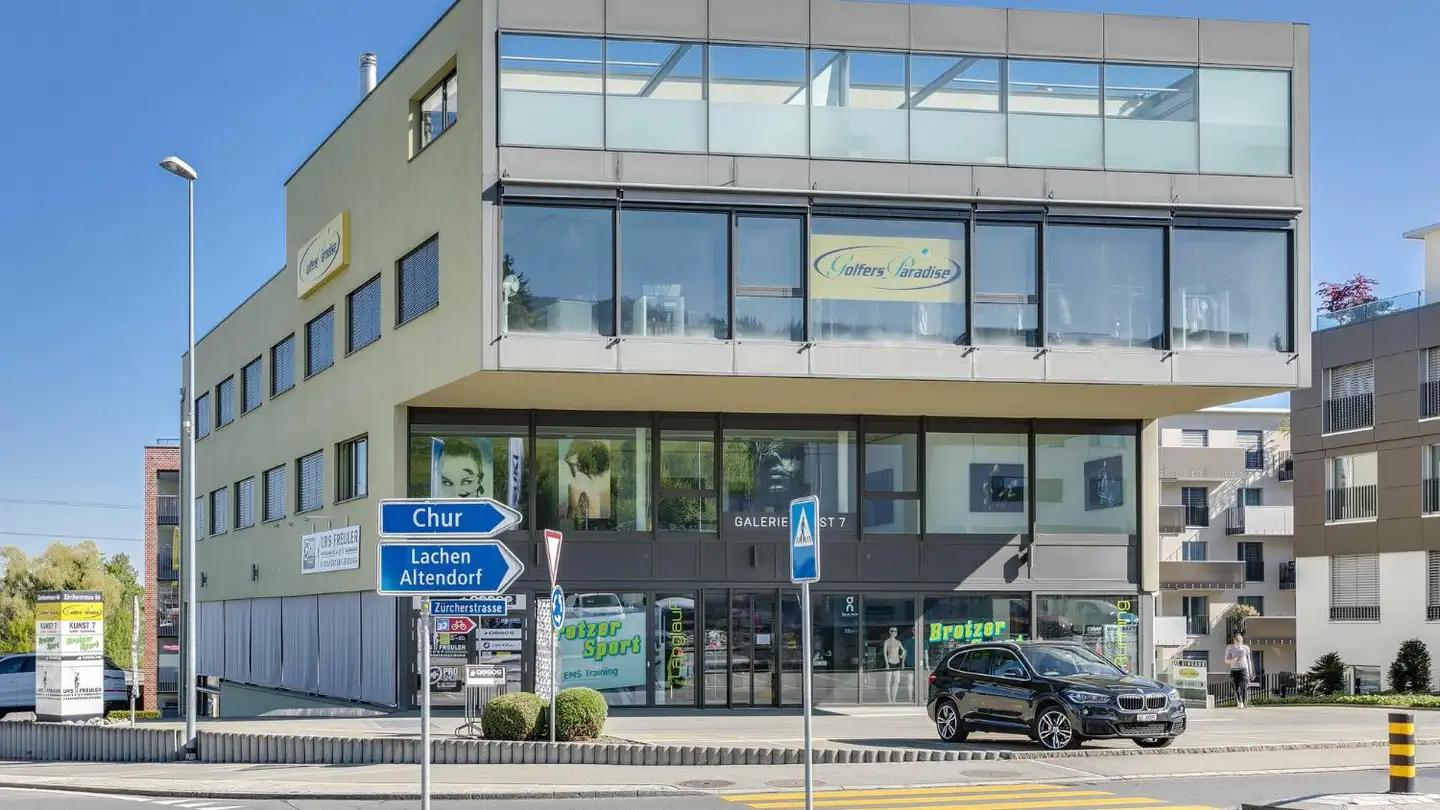 Garage singolo in affitto - Churerstrasse 1, 8852 Altendorf