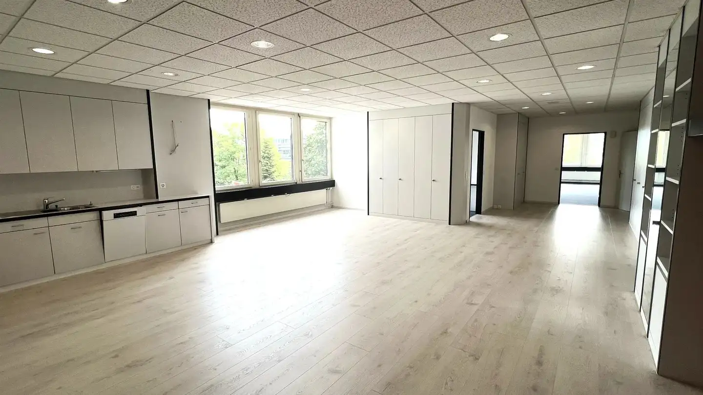 Office space for rent - Lettenstrasse 7, 6343 Rotkreuz - Photo 2
