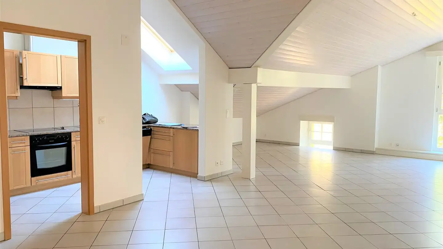 Apartment for rent - Rue Du Quarre 22, 2108 Couvet - Photo 2