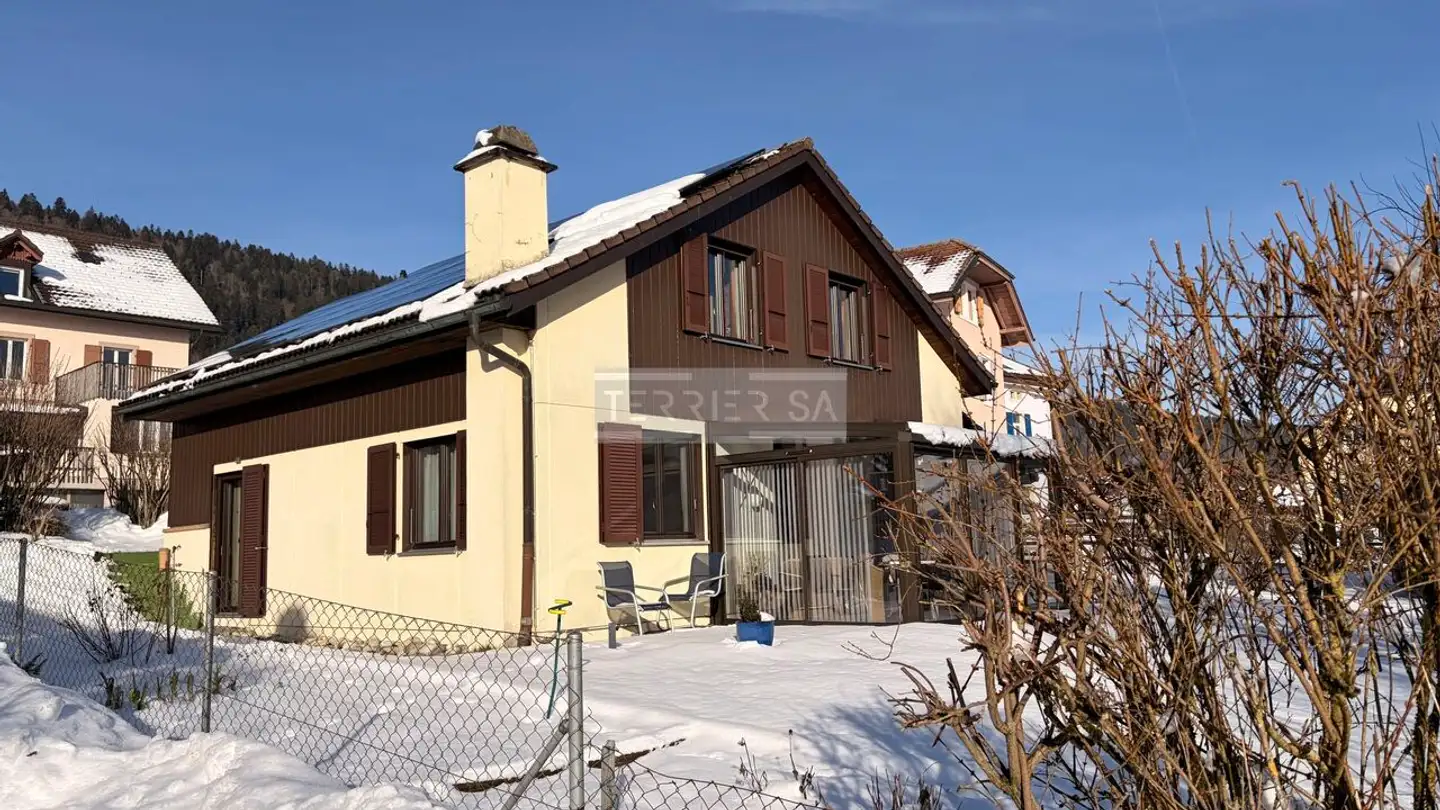 Maison individuelle à vendre - 2054 Chézard-St-Martin