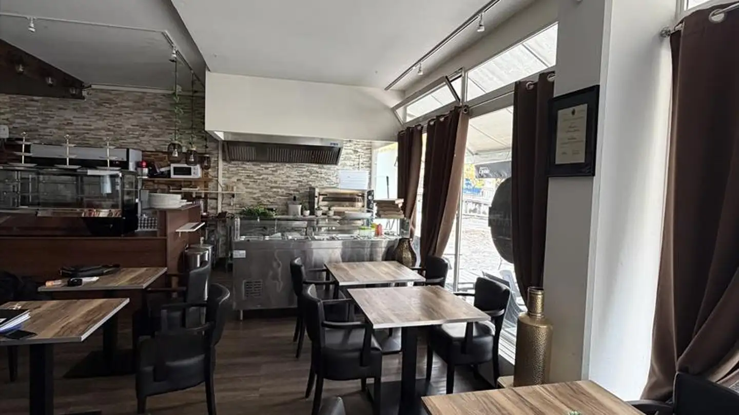 Restaurant for sale - 1225 Chêne-Bourg
