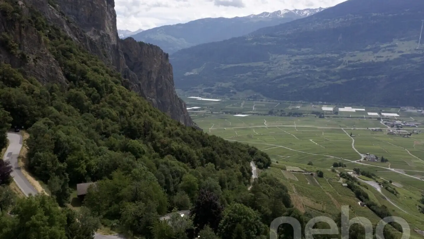 Constructible plot for sale - 1955 Chamoson - Photo 3