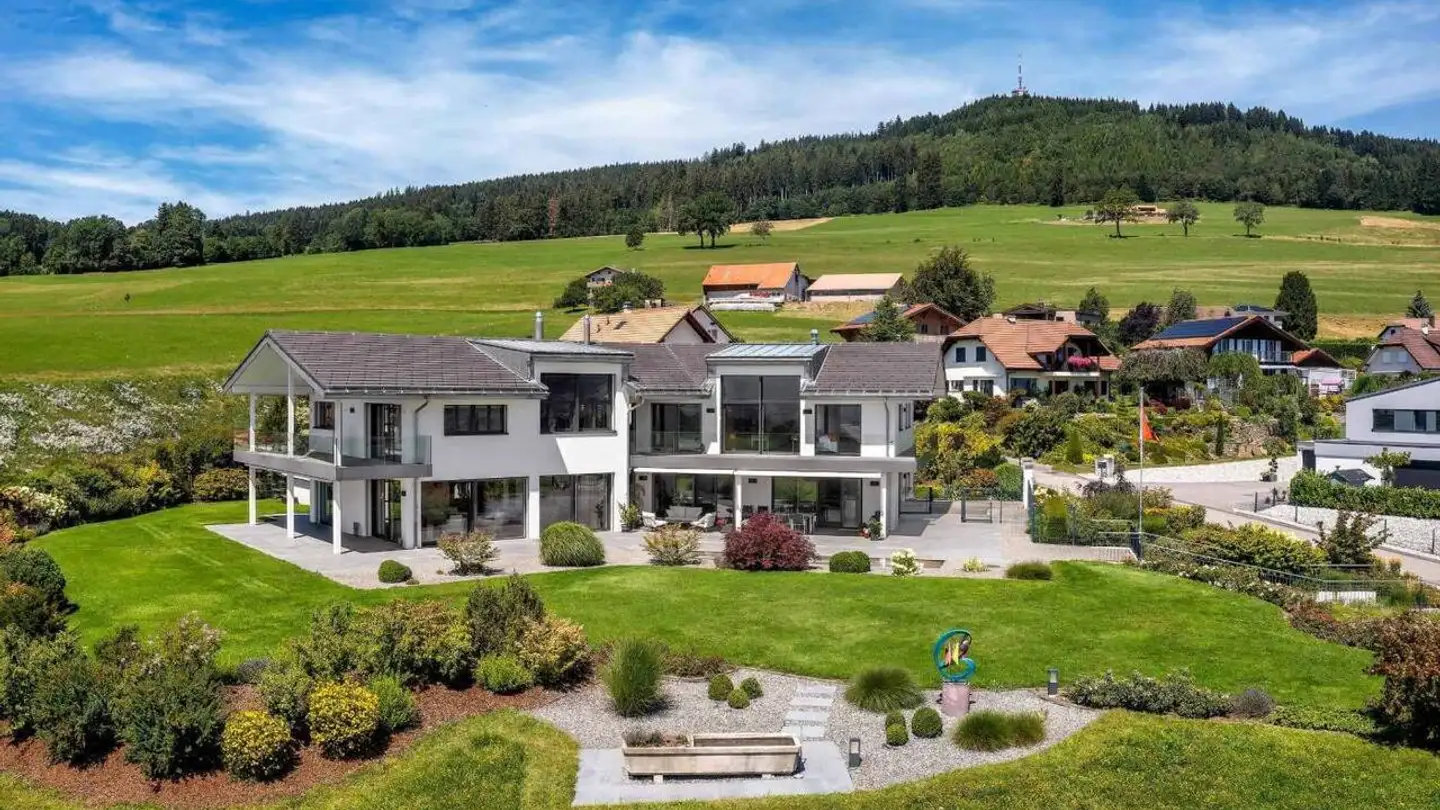 Villa for sale - 1642 Sorens