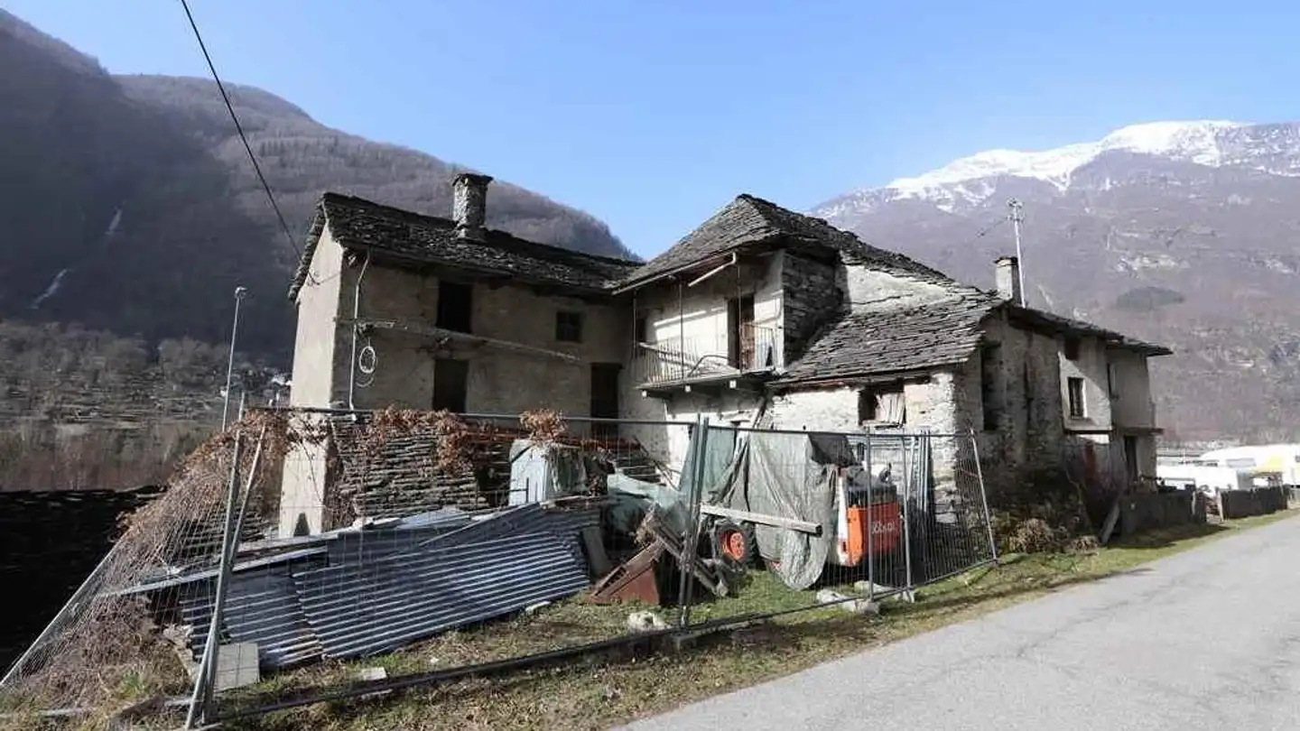 Einfamilienhaus kaufen - 6675 Cevio