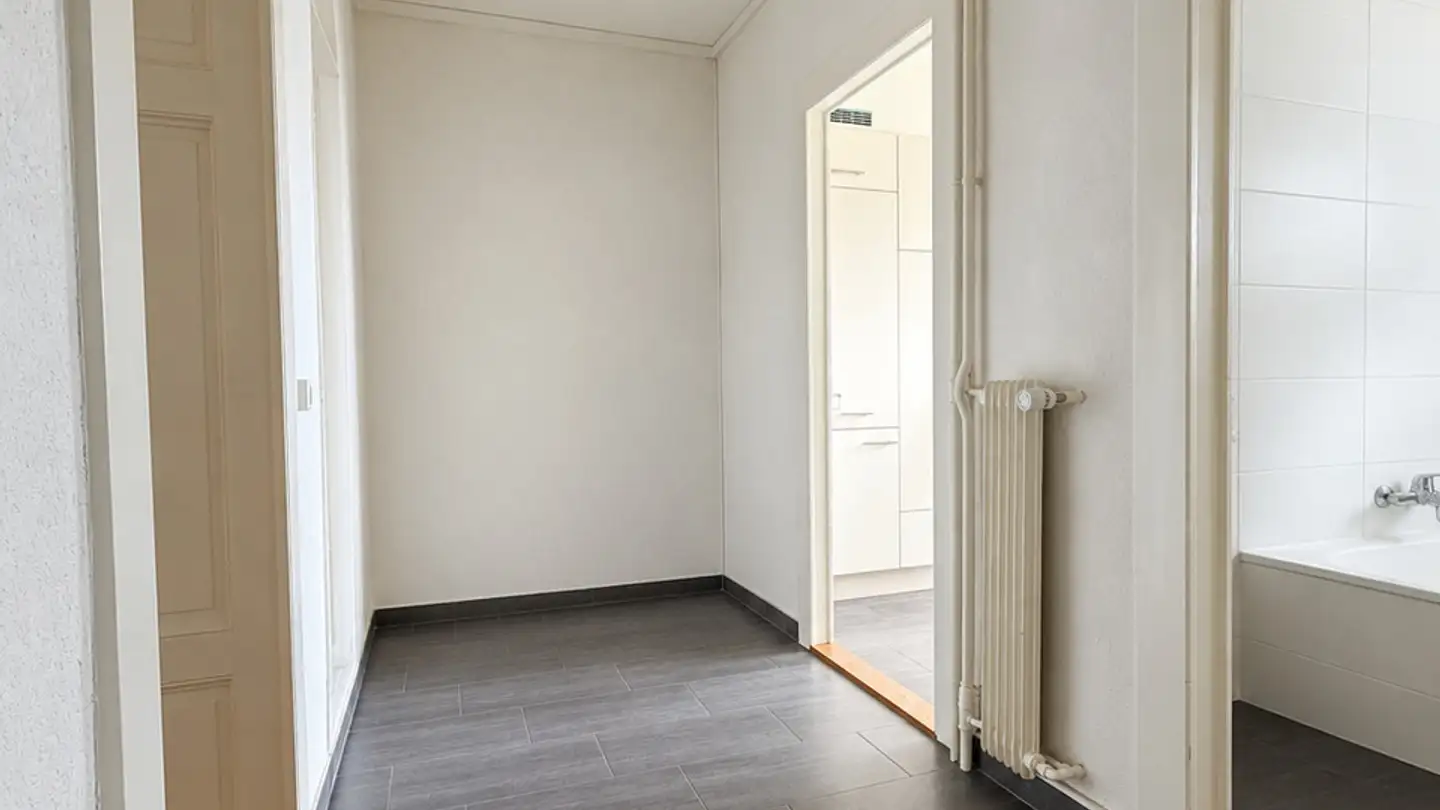 Apartment for rent - Chemin Des Retraites, 1004 Lausanne - Photo 2