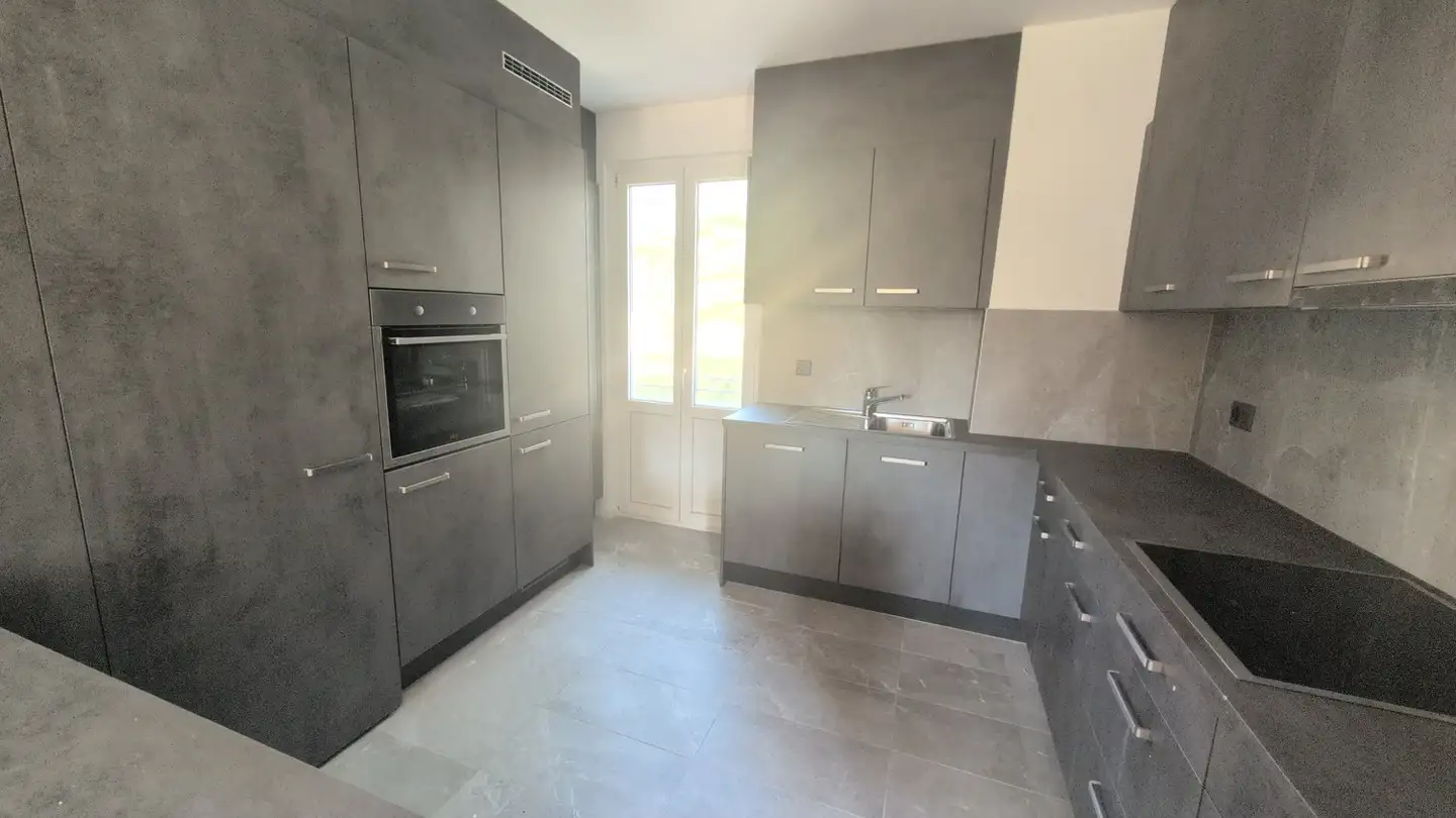 Apartment for rent - Rue Du Pré-Fleuri, 1950 Sion - Photo 3