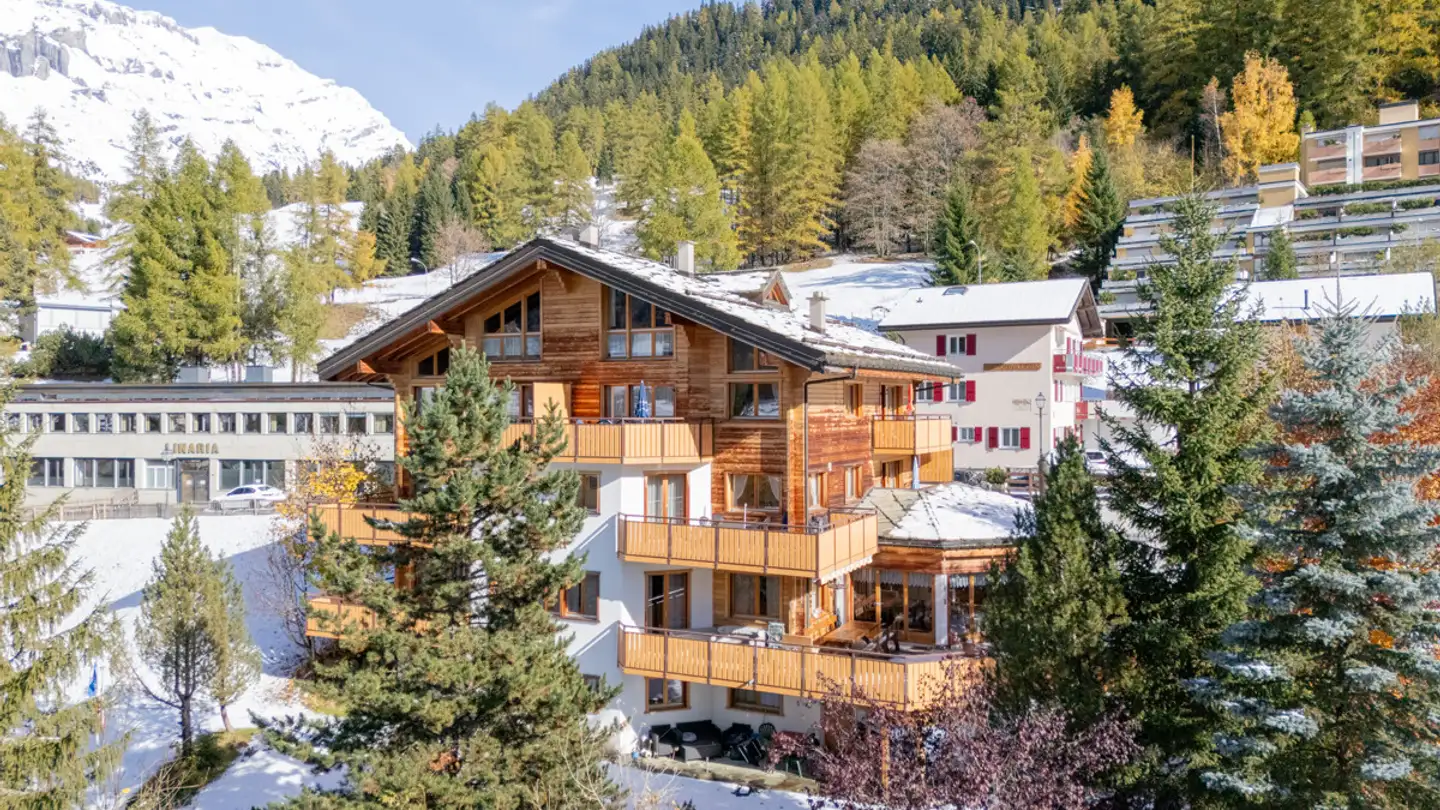 Residential building for sale - 3954 Leukerbad - Photo 2