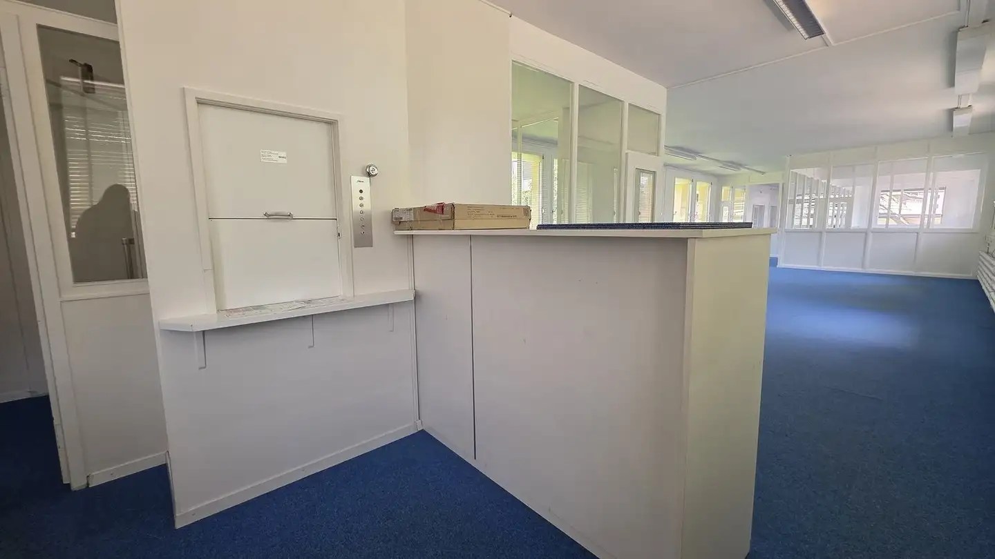 Spazio ufficio in affitto - Rue des Billodes 26, 2400 Le Locle - Photo 2