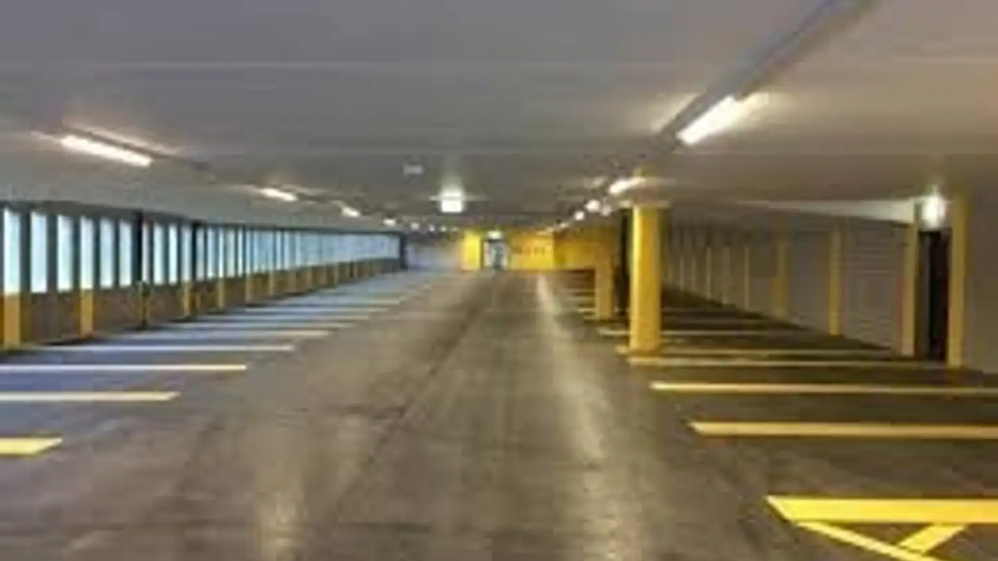 Single garage for rent - Grundstrasse 234, 6430 Schwyz