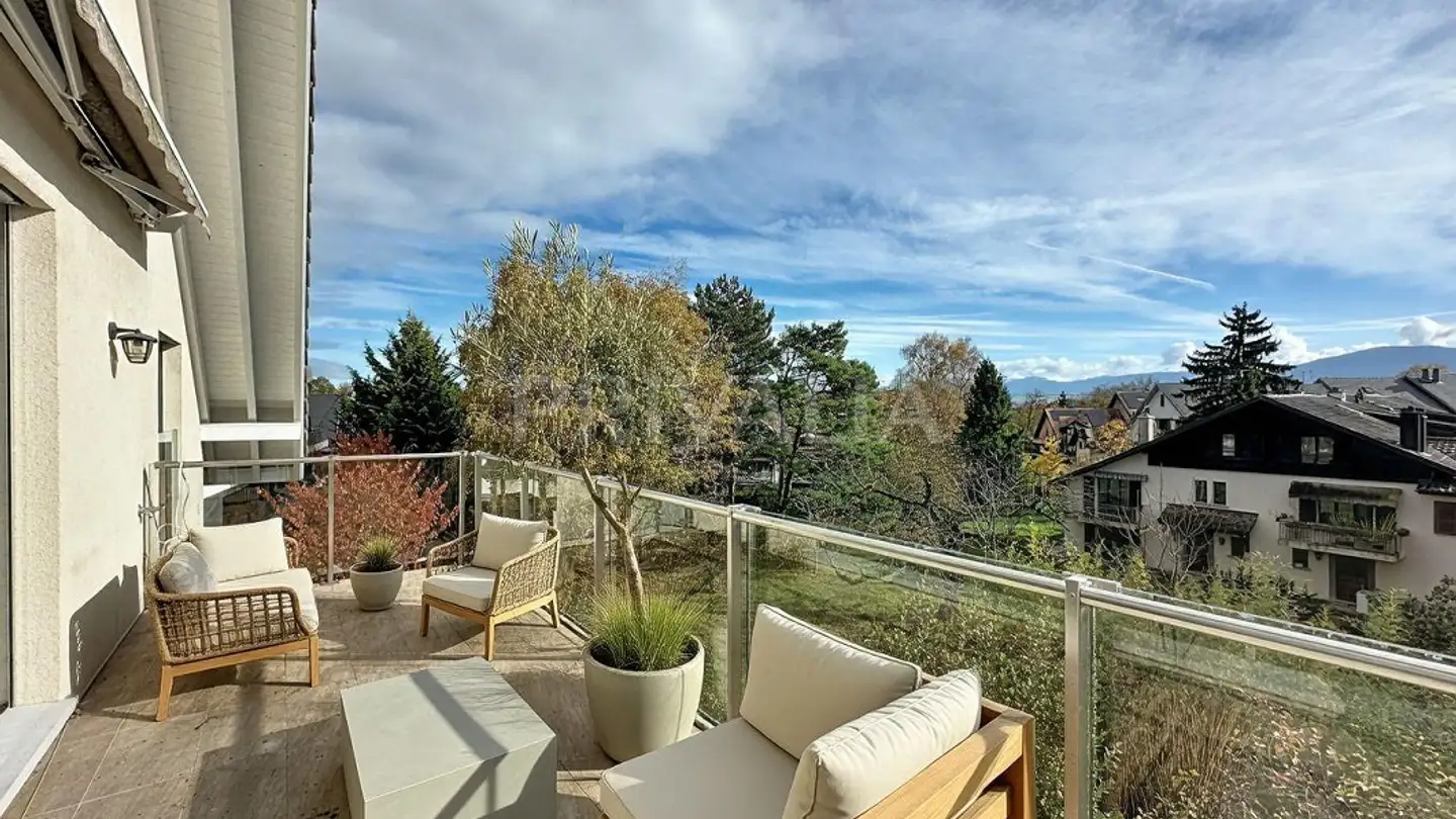 Attique à vendre - 1295 Mies