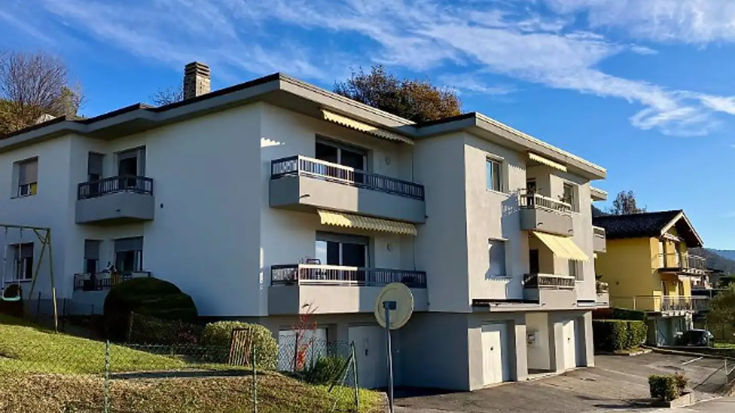 Appartement à louer - Via Loverciano 23, 6874 Castel San Pietro